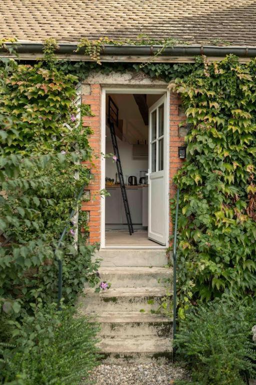 Le Parc Du Magnolia Bed & Breakfast Montbéliard Exterior foto